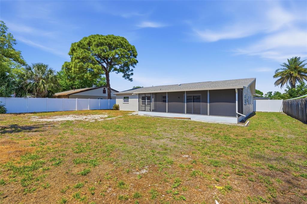 9278 78th Place Seminole, FL 33777 - Photo 44 of 52