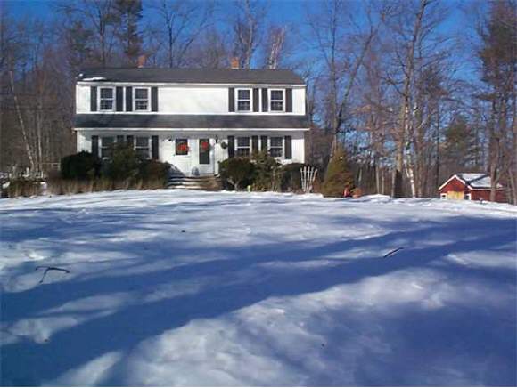 27 R Juniper Road Derry, NH 03038 - Photo 1 of 6