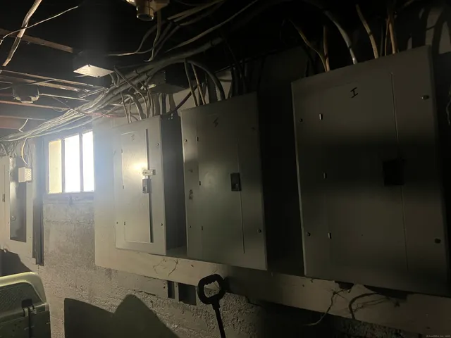 $395,000 | 88 Governor Street, East Hartford, CT 06108