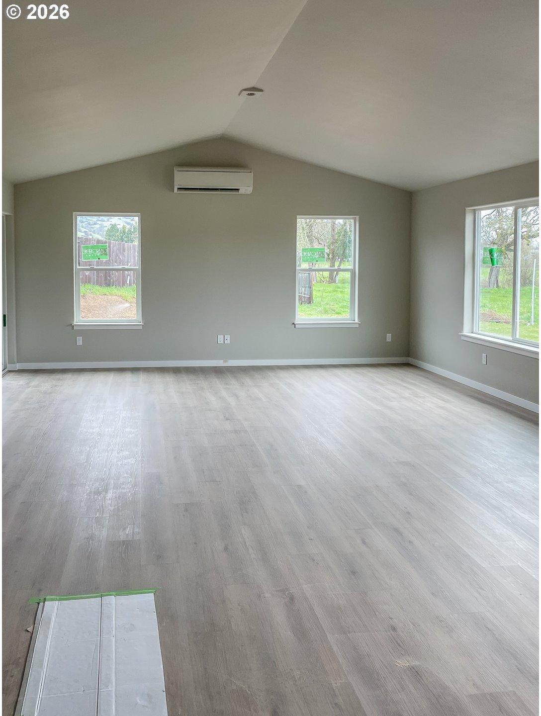 158 Collins Road Winston, OR 97496 - Photo 5 of 10 Gallery Image 5