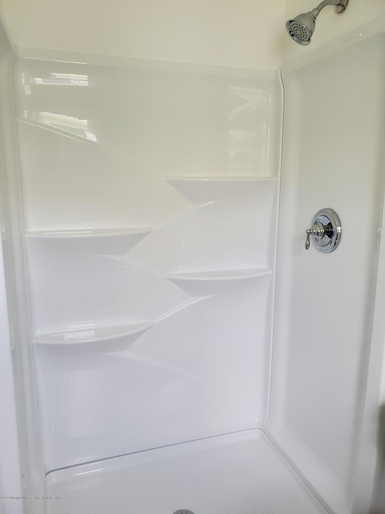 46 Meadowbrook Road Brick, NJ 08723 - Photo 12 of 19 New Guess Bath