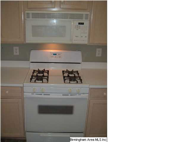 117 King Charles Way Alabaster, AL 35007 - Photo 10 of 32