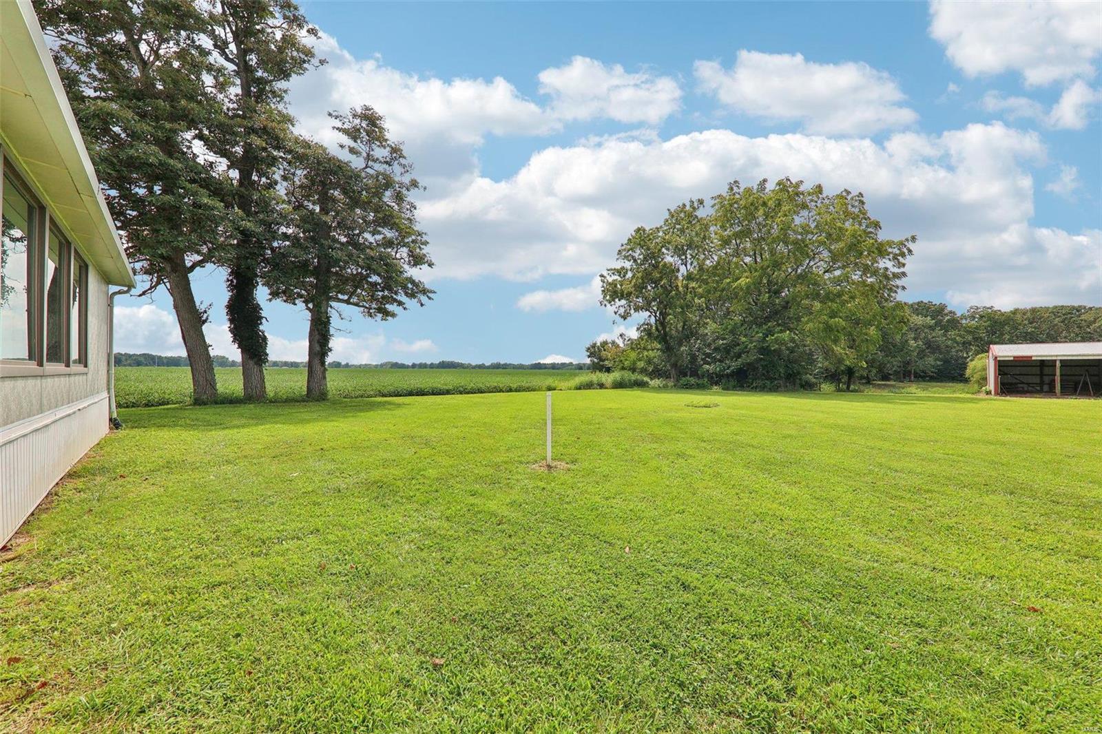 18083 East 4th Road Litchfield, IL 62056 - Photo 41 of 51