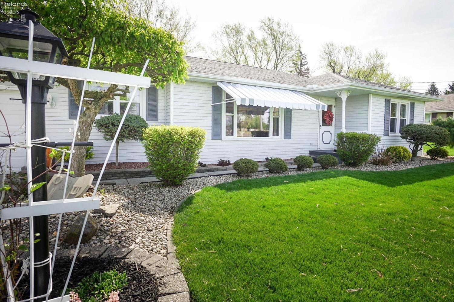4666 Prairie Road Bellevue, OH 44811 - Photo 3 of 54 Gallery Image 3