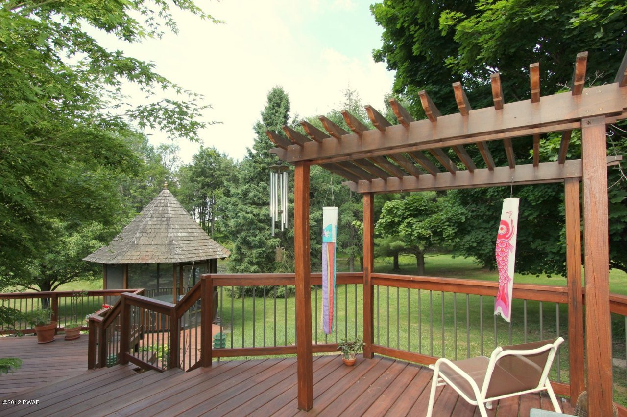 153 Daniels Road Hawley, PA 18428 - Photo 10 of 39 Gallery Image 10