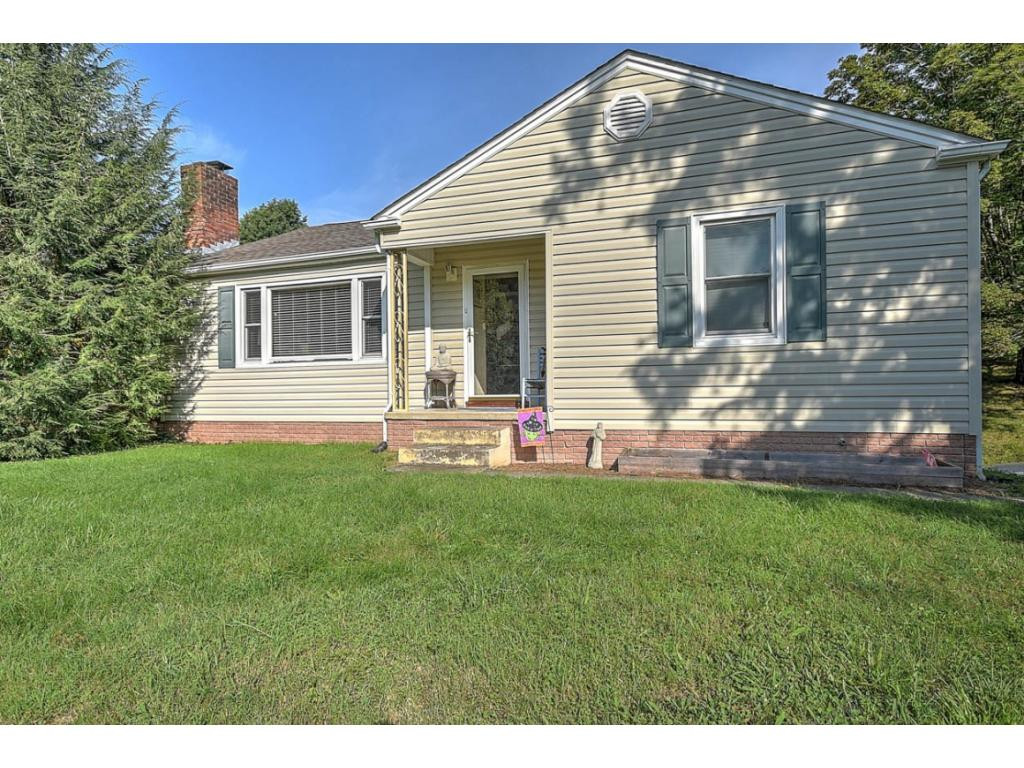 304 Cedar Valley Road Bristol, TN 37620 - Photo 3 of 36 Photo 3