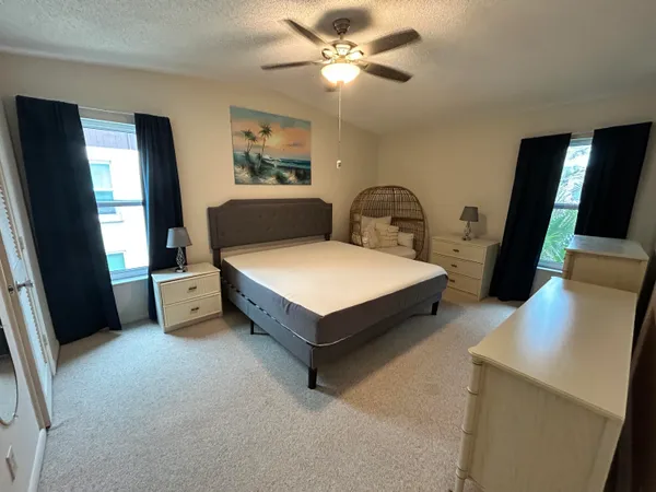 $180,000 | 6531 Southeast Federal Highway, Unit E202, Stuart, FL 34997