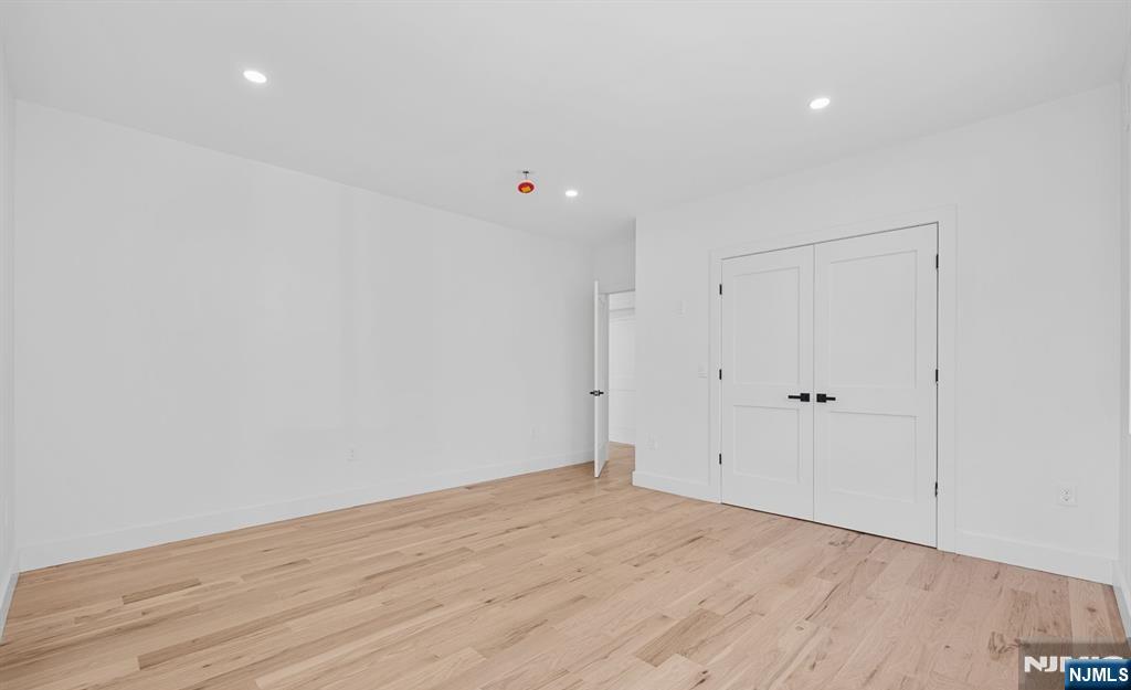 853 Pleasant View Terrace, Unit 1 Ridgefield, NJ 07657 - Photo 10 of 22
