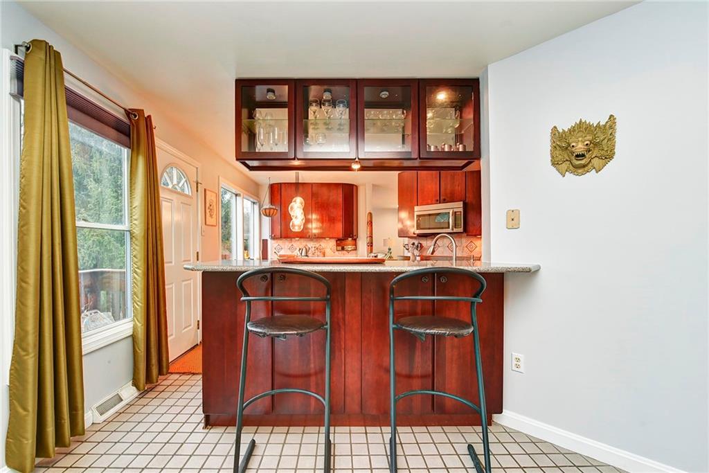 232 Sunridge Road Pittsburgh, PA 15238 - Photo 9 of 25 Gallery Image 9