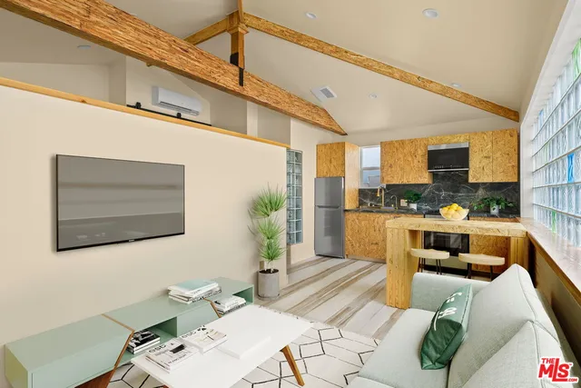 $3,995 | 621 Rose Avenue, Unit 623 1/2, Venice, CA 90291