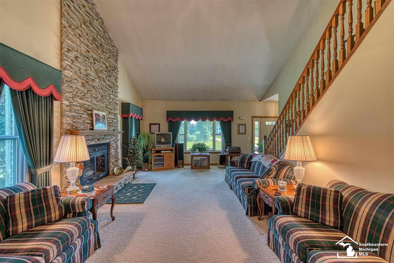 2390 Scofield Carleton Road Carleton, MI 48117 - Photo 9 of 55