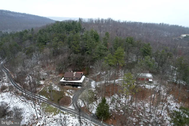 $399,000 | 7897 High Tails Drive, Petersburg, PA 16669