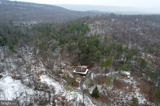 $399,000 | 7897 High Tails Drive, Petersburg, PA 16669