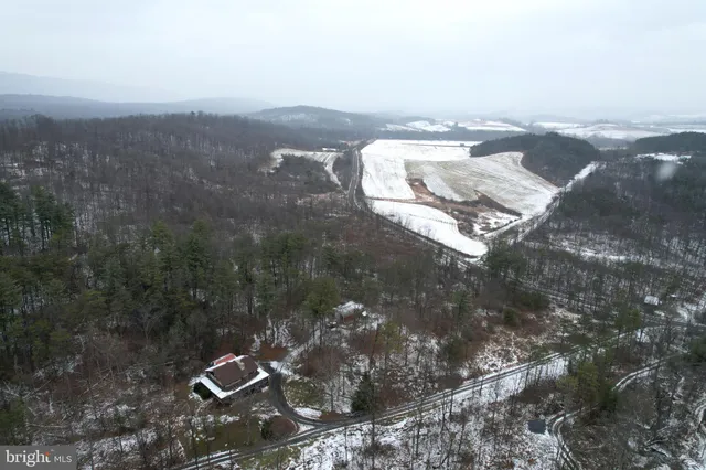 $399,000 | 7897 High Tails Drive, Petersburg, PA 16669