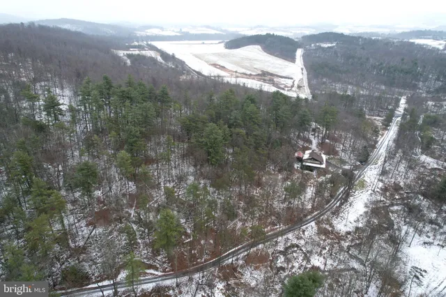 $399,000 | 7897 High Tails Drive, Petersburg, PA 16669