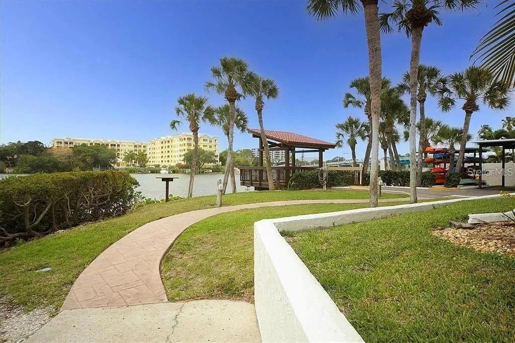 1650 Stickney Point Road, Unit 50202 Sarasota, FL 34231 - Photo 45 of 46 a view of a park
