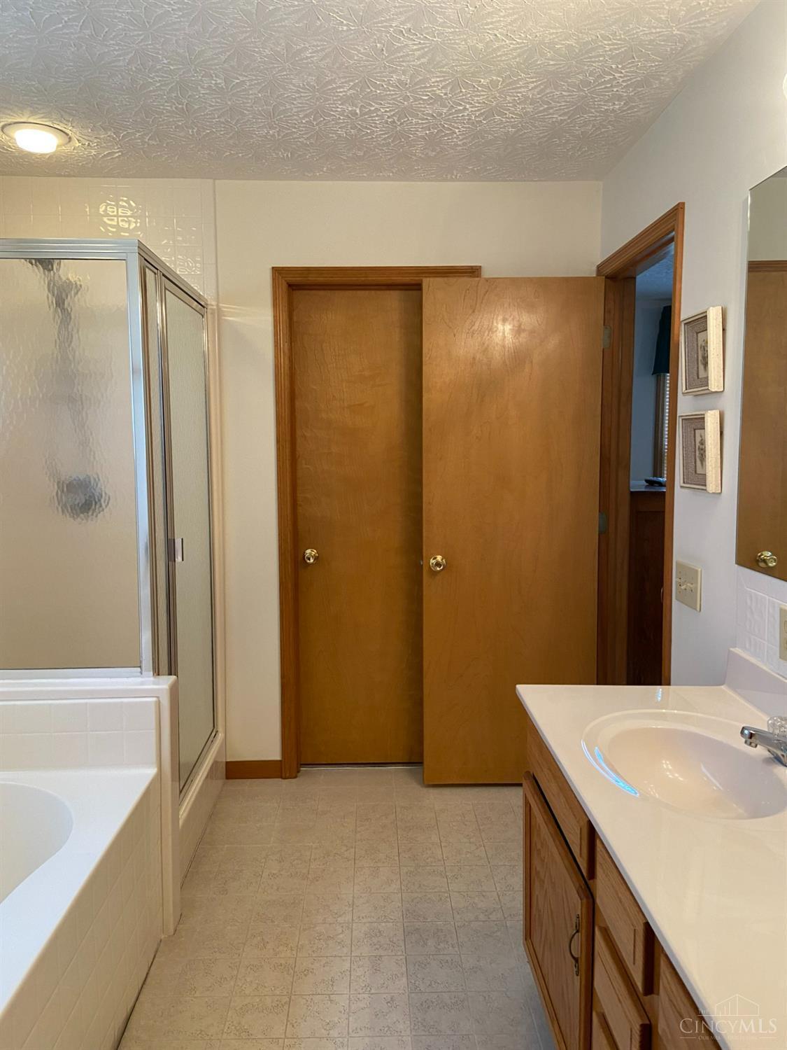 5180 Dearth Road Springboro, OH 45066 - Photo 21 of 24 Gallery Image 21