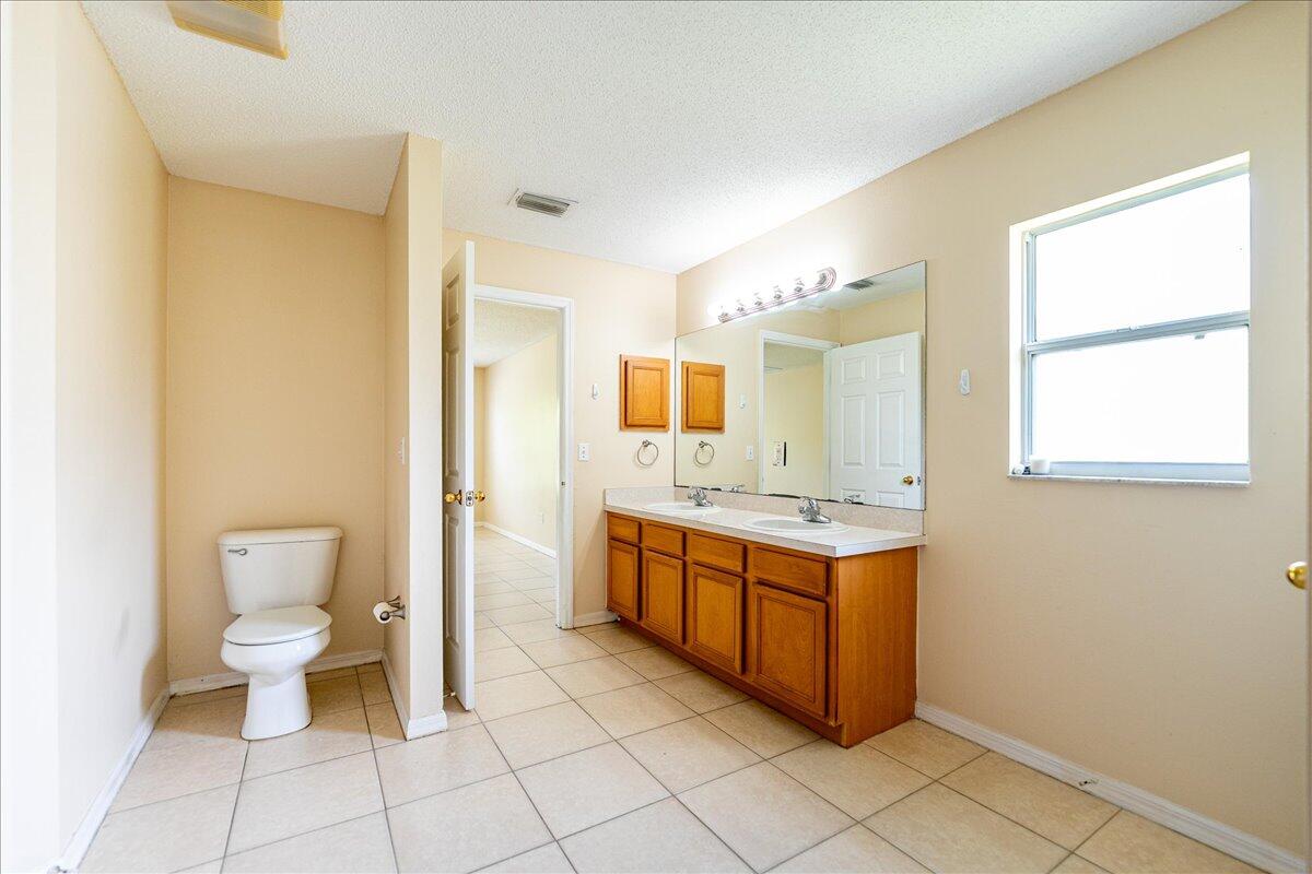 291 Southwest Covington Road Port St. Lucie, FL 34953 - Photo 15 of 27 16-covington-0022