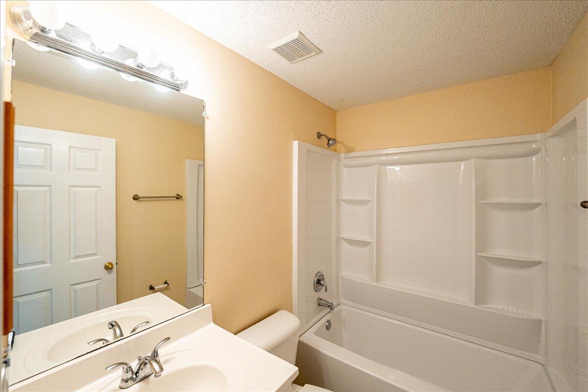 291 Southwest Covington Road Port St. Lucie, FL 34953 - Photo 19 of 27 35-covington-0006