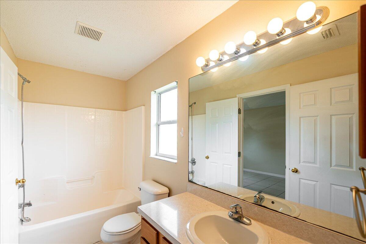 291 Southwest Covington Road Port St. Lucie, FL 34953 - Photo 22 of 27 20-covington-0008