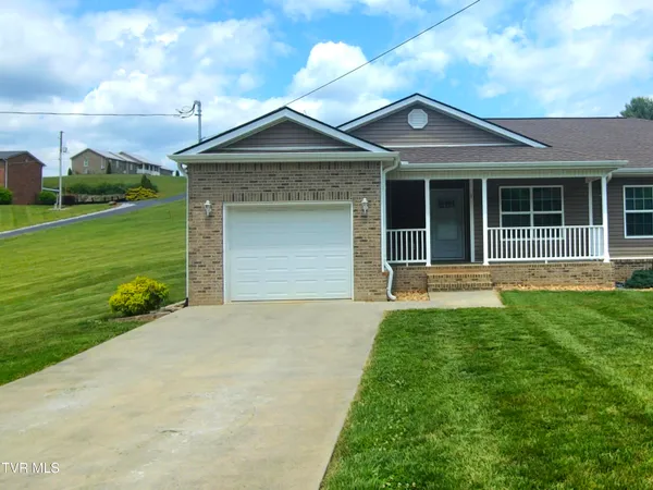 $1,650 | 305 McKenzie Drive, Unit 1, Kingsport, TN 37660