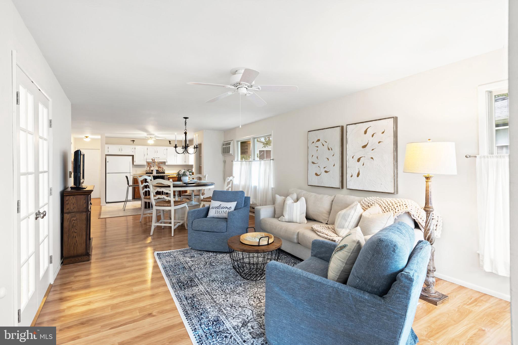2B Magnolia Road Manahawkin, NJ 08050 - Photo 5 of 37 a living room with furniture wooden floor and a rug