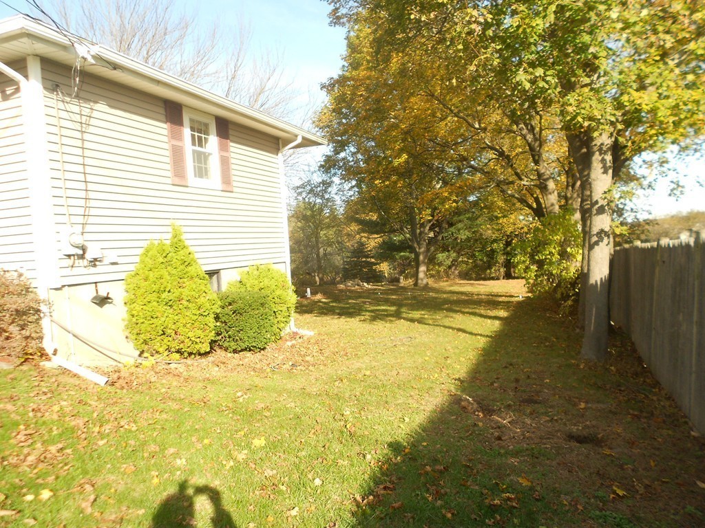 10 Peacedale Avenue Worcester, MA 01607 - Photo 20 of 24 Gallery Image 20