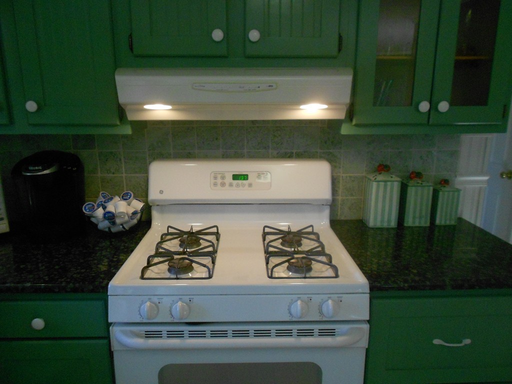 10 Peacedale Avenue Worcester, MA 01607 - Photo 7 of 24 Gallery Image 7