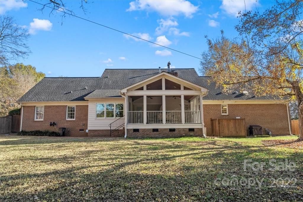 4120 Quail View Road Charlotte, NC 28226 - Photo 36 of 37 Gallery Image 36