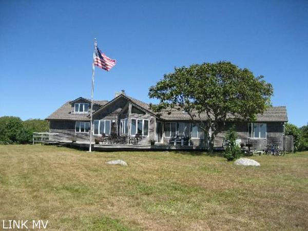 15 Stonewall Road Chilmark, MA 02535 - Photo 1 of 10 http://d1qzqeyxiitrap.cloudfront.net/photos/18558/600/6616e049.jpg