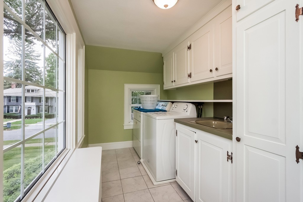 47 Chatham Road Longmeadow, MA 01106 - Photo 18 of 30 Gallery Image 18