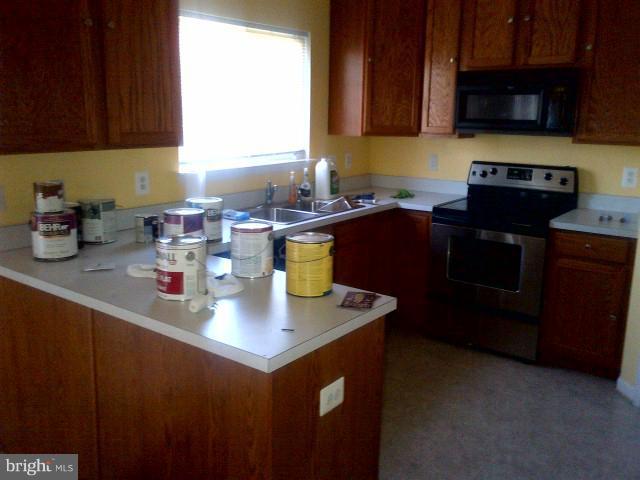 7046 Commander Howe Terrace Brandywine, MD 20613 - Photo 4 of 8 Kitchen