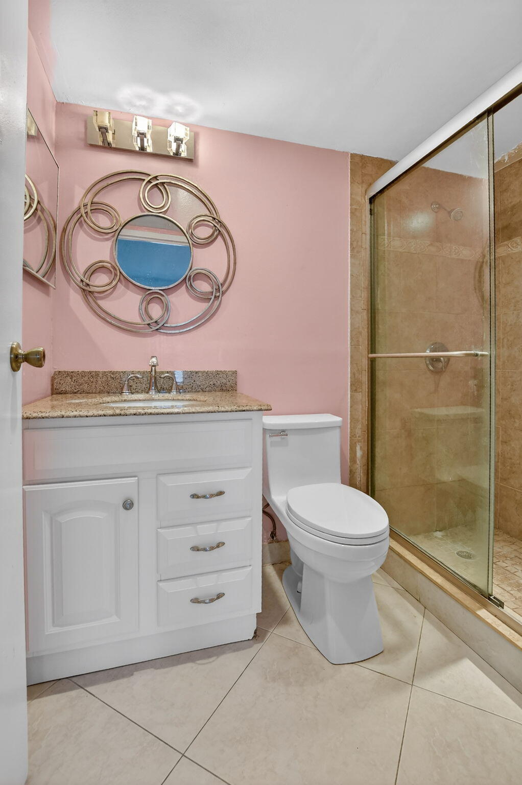 258 Monaco Way, Unit 258 Delray Beach, FL 33446 - Photo 18 of 78 Master bathroom