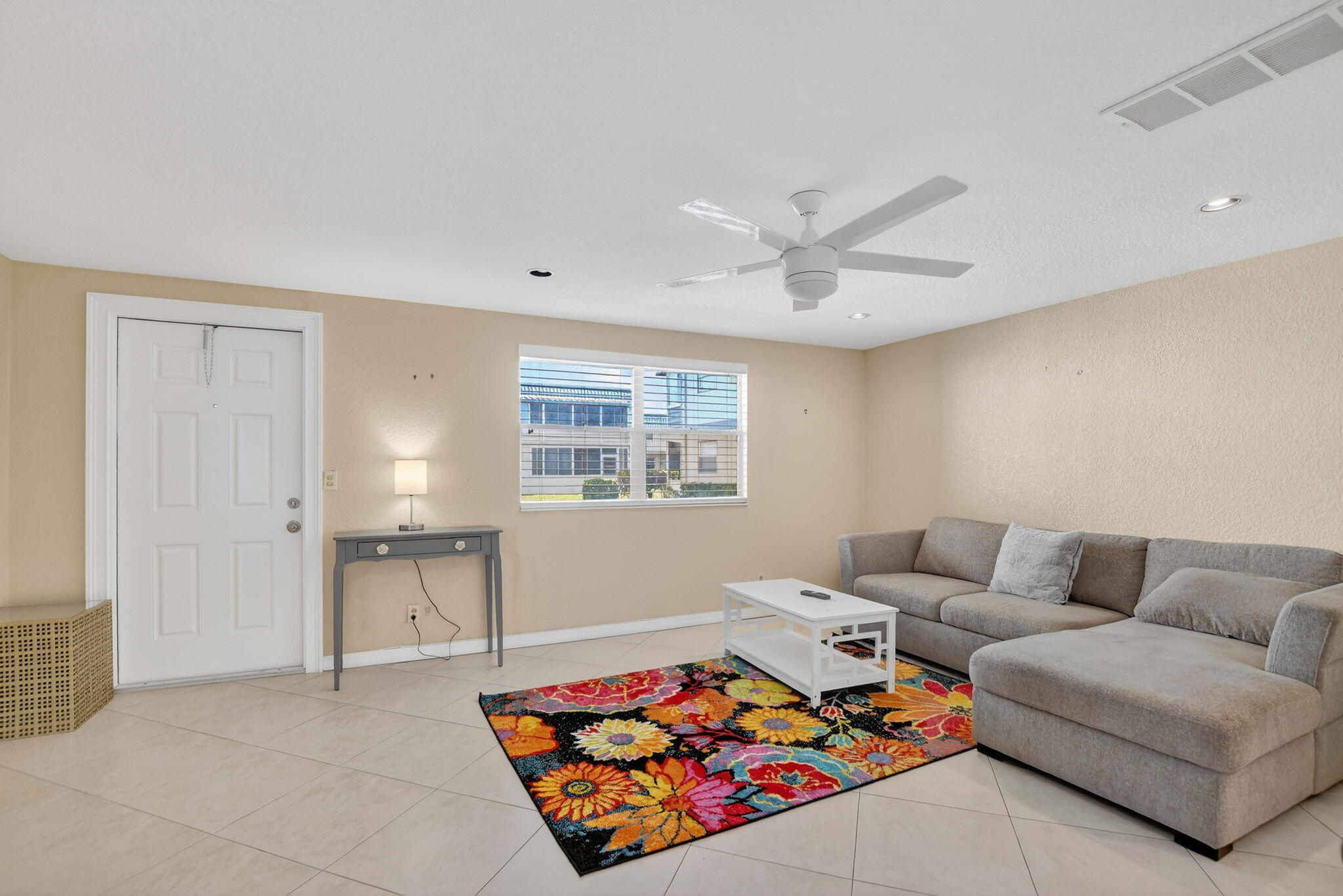 258 Monaco Way, Unit 258 Delray Beach, FL 33446 - Photo 2 of 78 living room