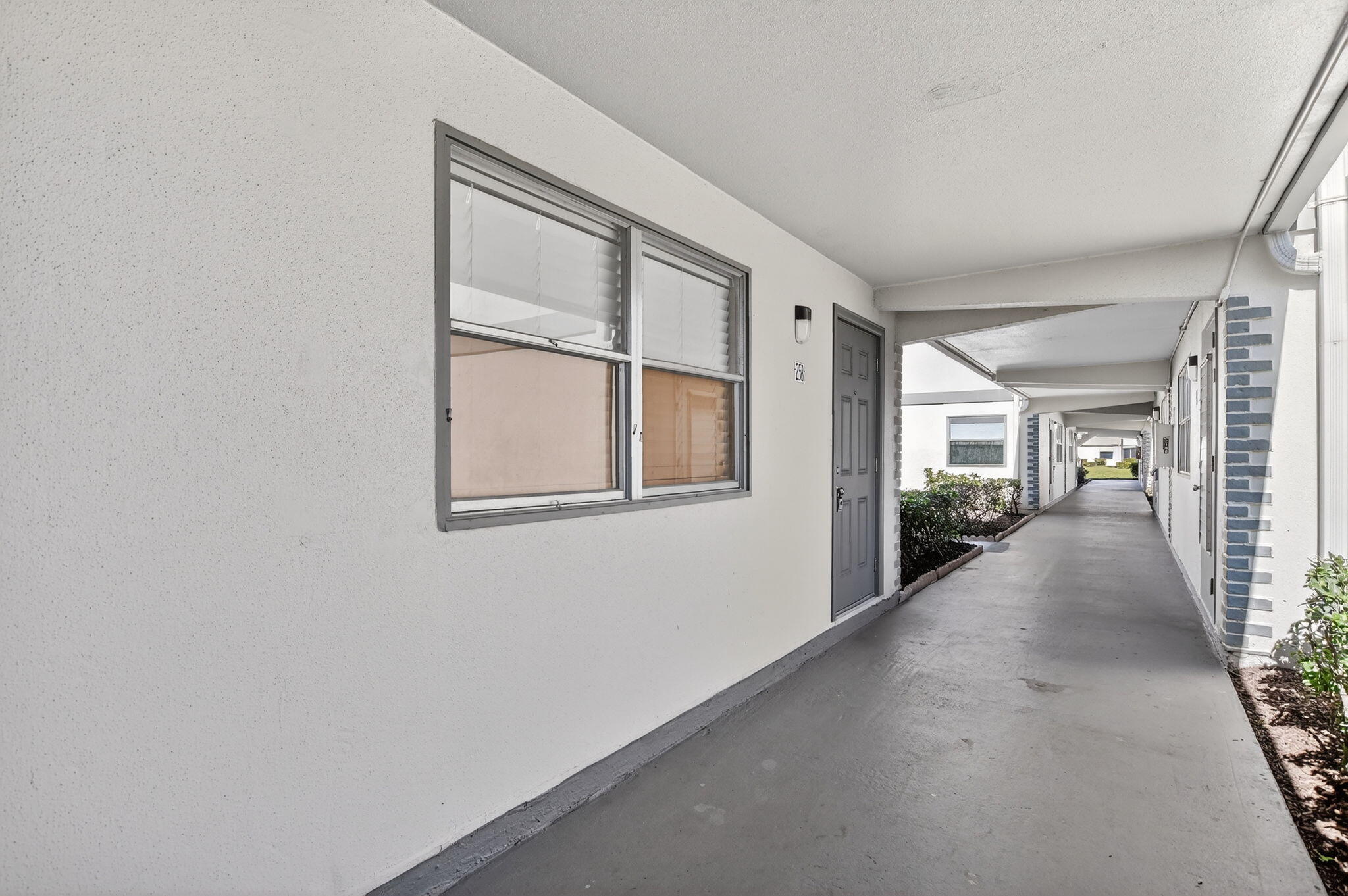258 Monaco Way, Unit 258 Delray Beach, FL 33446 - Photo 21 of 78 hallway
