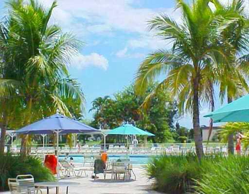 258 Monaco Way, Unit 258 Delray Beach, FL 33446 - Photo 39 of 78 1 of 6 pools