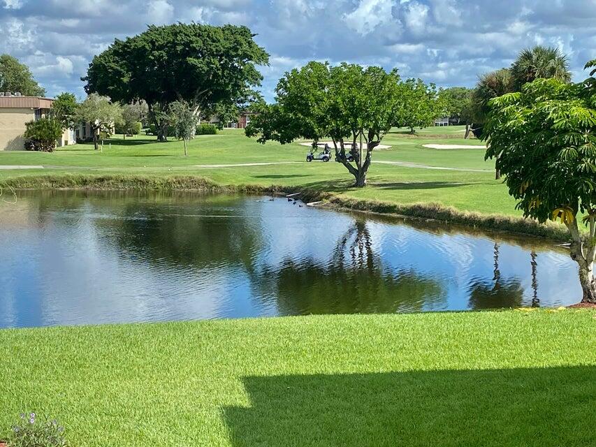 258 Monaco Way, Unit 258 Delray Beach, FL 33446 - Photo 45 of 78 golf course