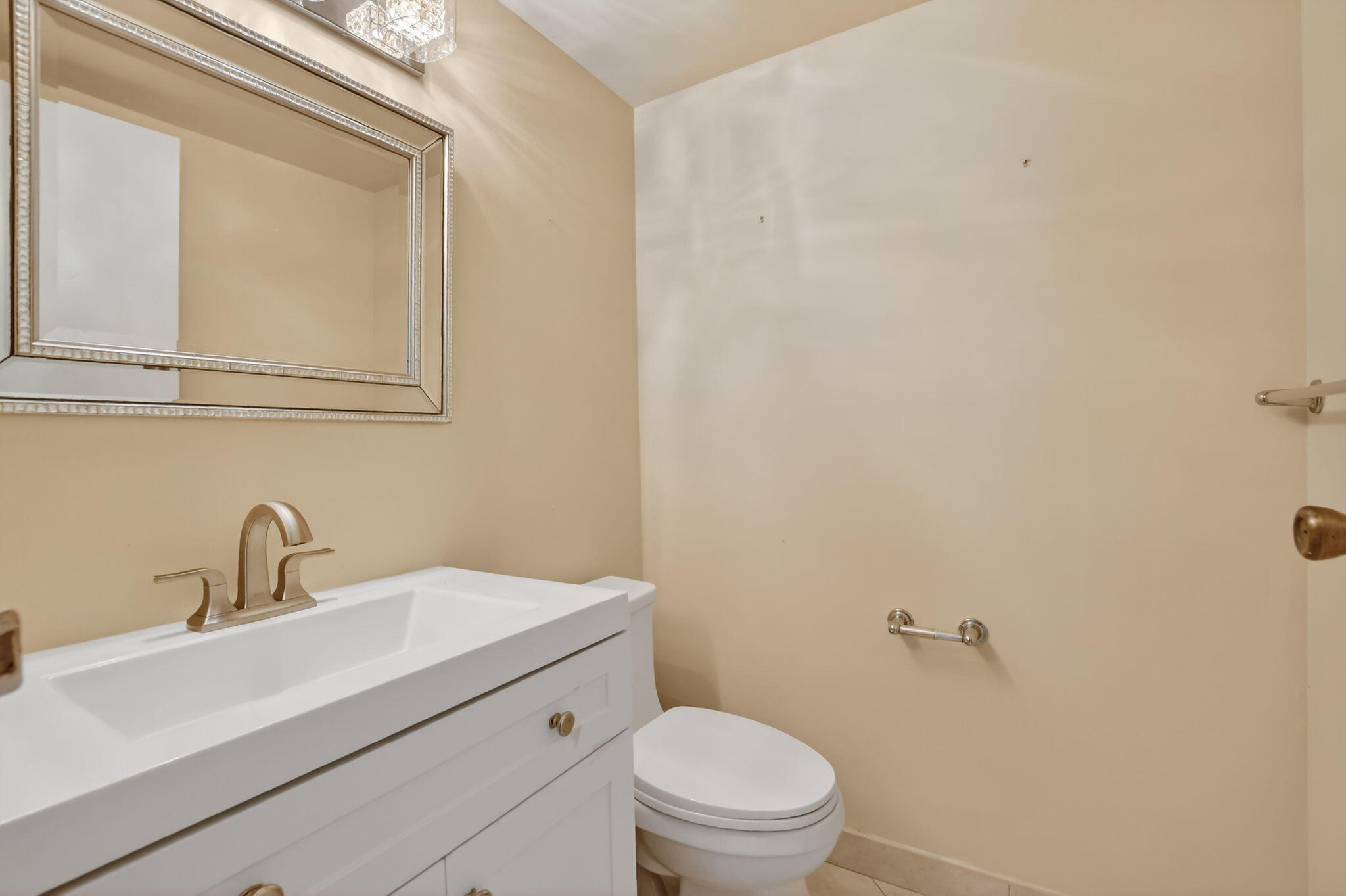 258 Monaco Way, Unit 258 Delray Beach, FL 33446 - Photo 10 of 78 guest bathroom