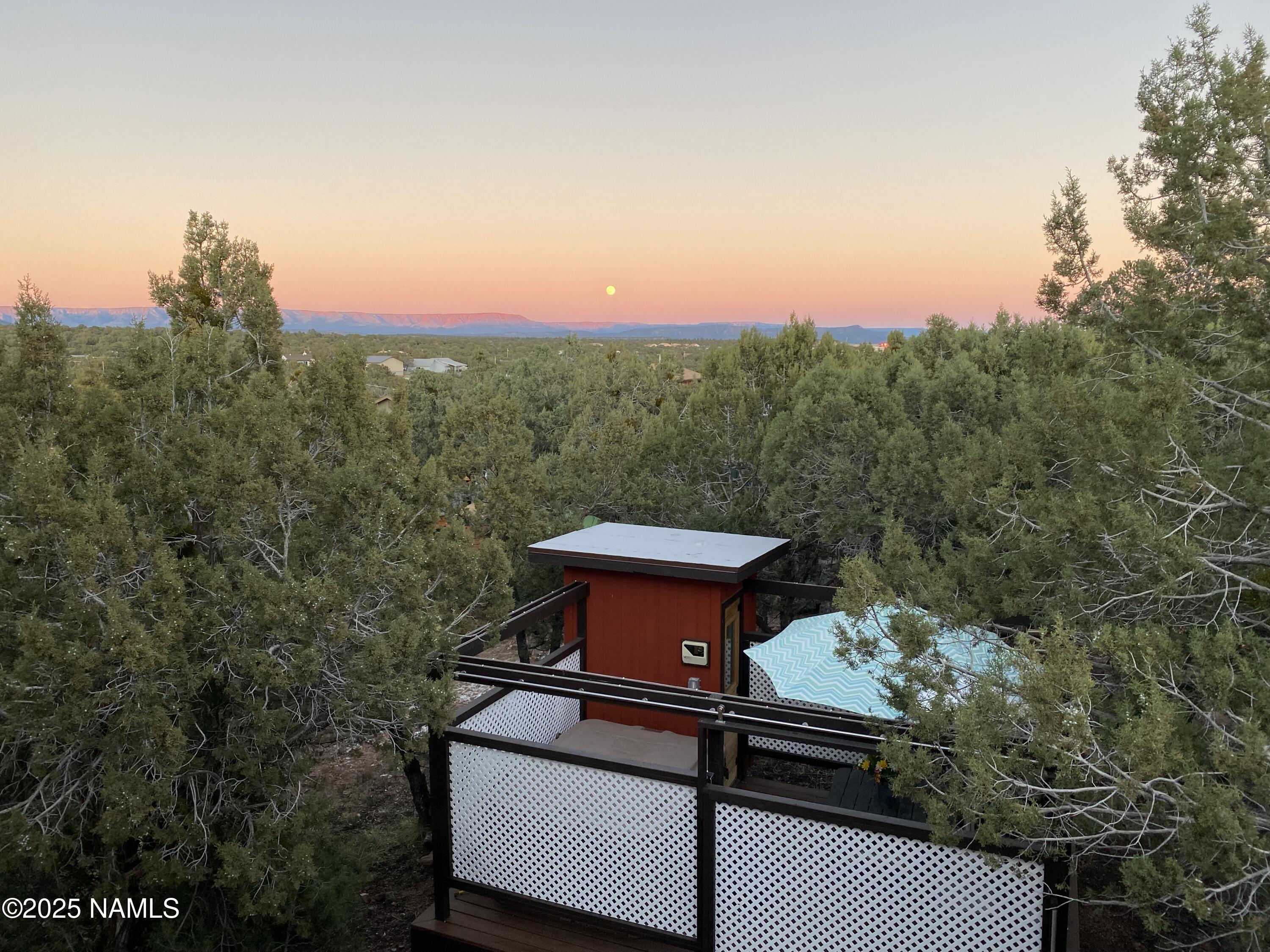 801 North Madison Drive Payson, AZ 85541 - Photo 40 of 50 a view of a balcony with a bench