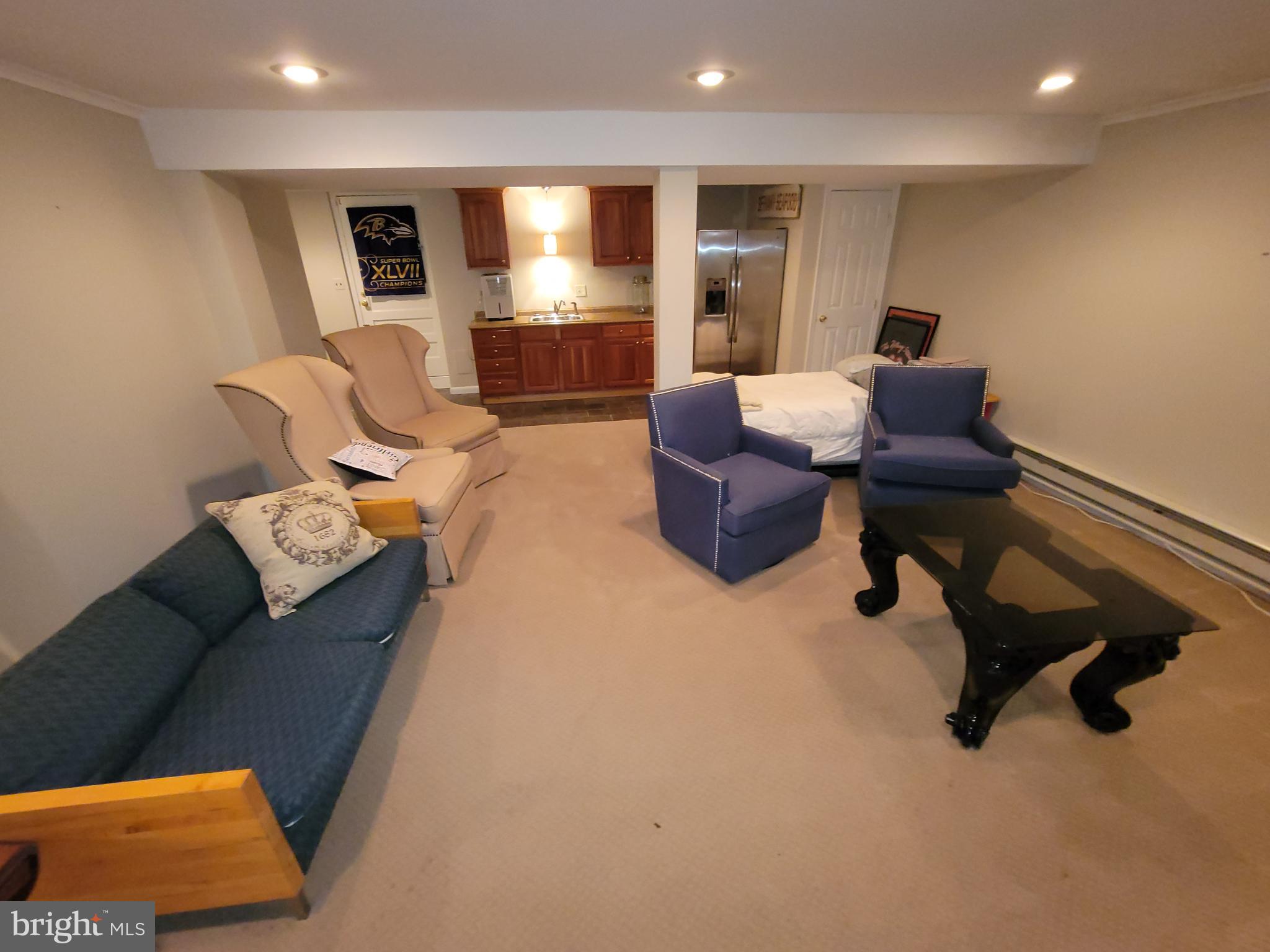 2424 Stanwick Road Phoenix, MD 21131 - Photo 55 of 67 a living room with furniture