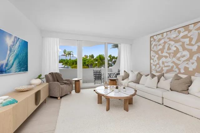 $1,650,000 | 130 Sunrise Avenue, Unit 216, Palm Beach, FL 33480