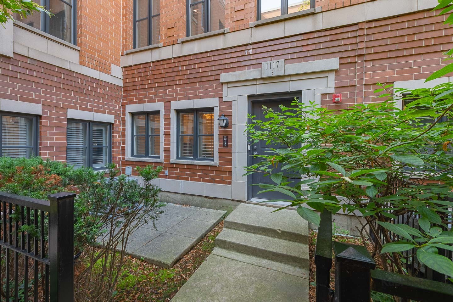 1117 West Monroe Street, Unit 8 Chicago, IL 60607 - Photo 1 of 35