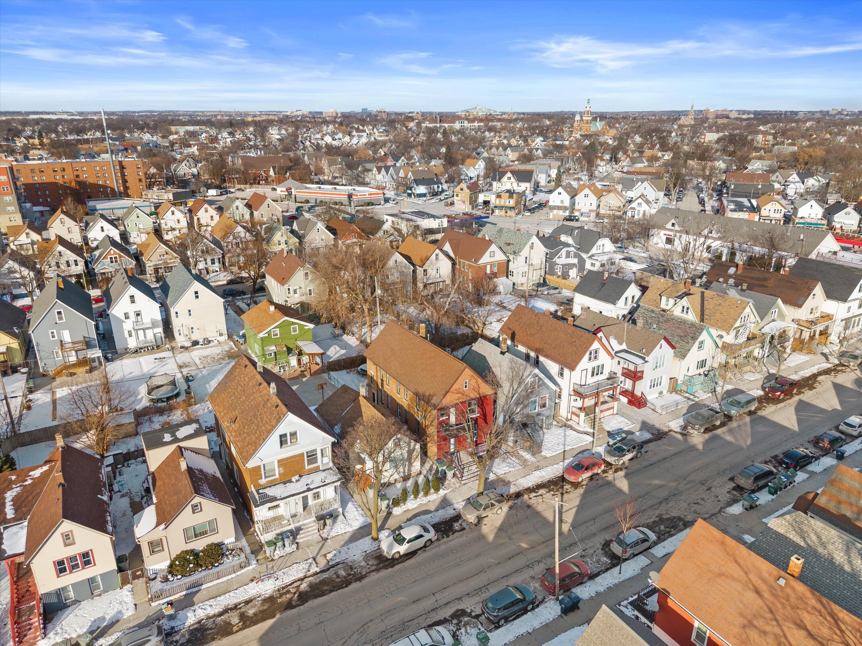2033 South 16th Street Milwaukee, WI 53204 - Photo 9 of 44 09-DJI_20260130091901_0209_D
