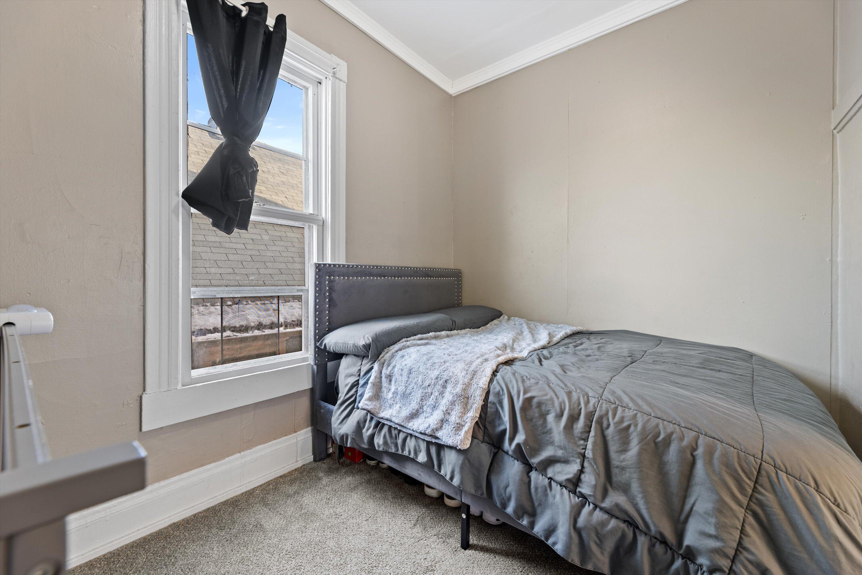 2033 South 16th Street Milwaukee, WI 53204 - Photo 19 of 44 19-IMG_9162