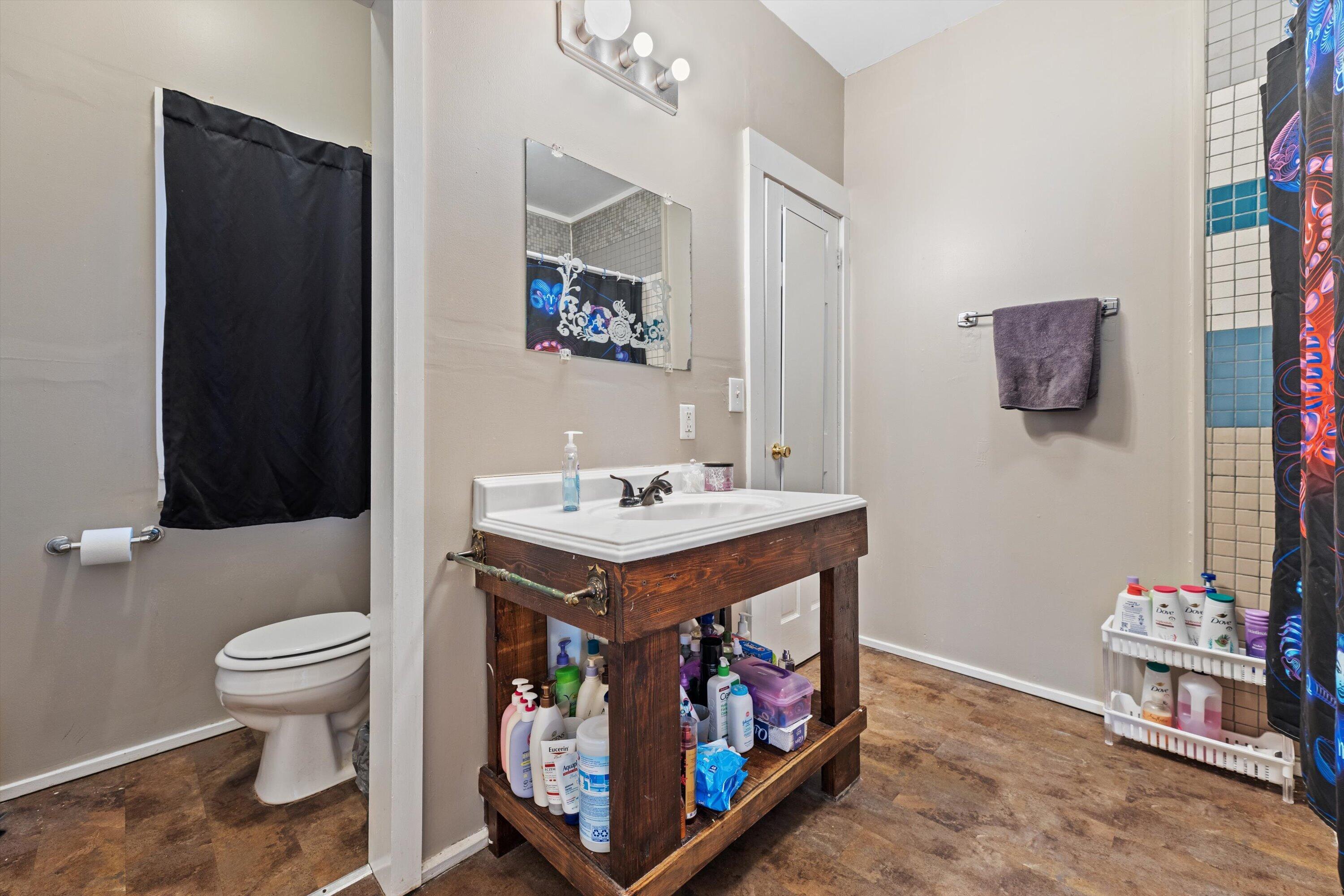 2033 South 16th Street Milwaukee, WI 53204 - Photo 22 of 44 22-IMG_9177