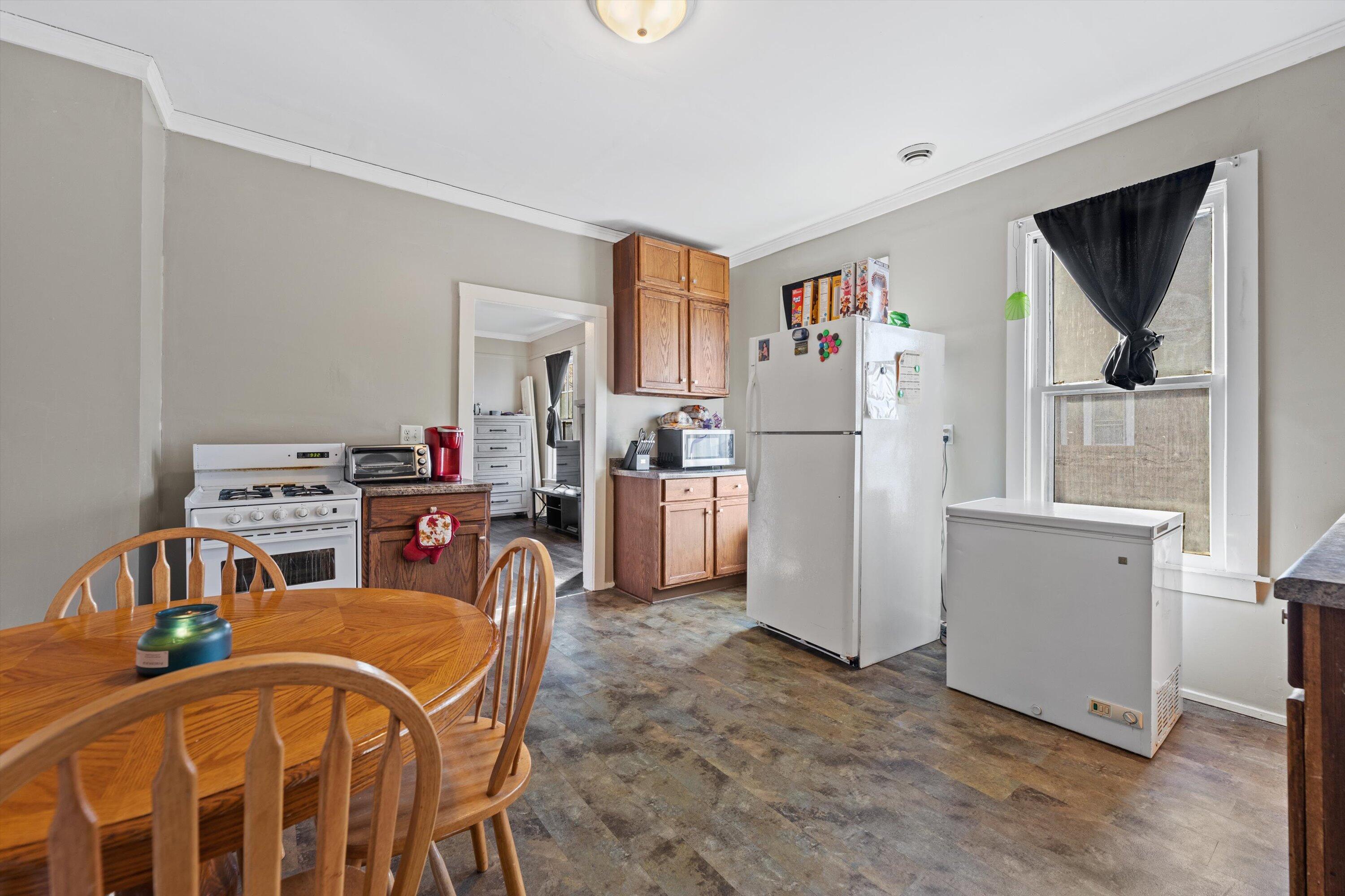 2033 South 16th Street Milwaukee, WI 53204 - Photo 23 of 44 23-IMG_9183