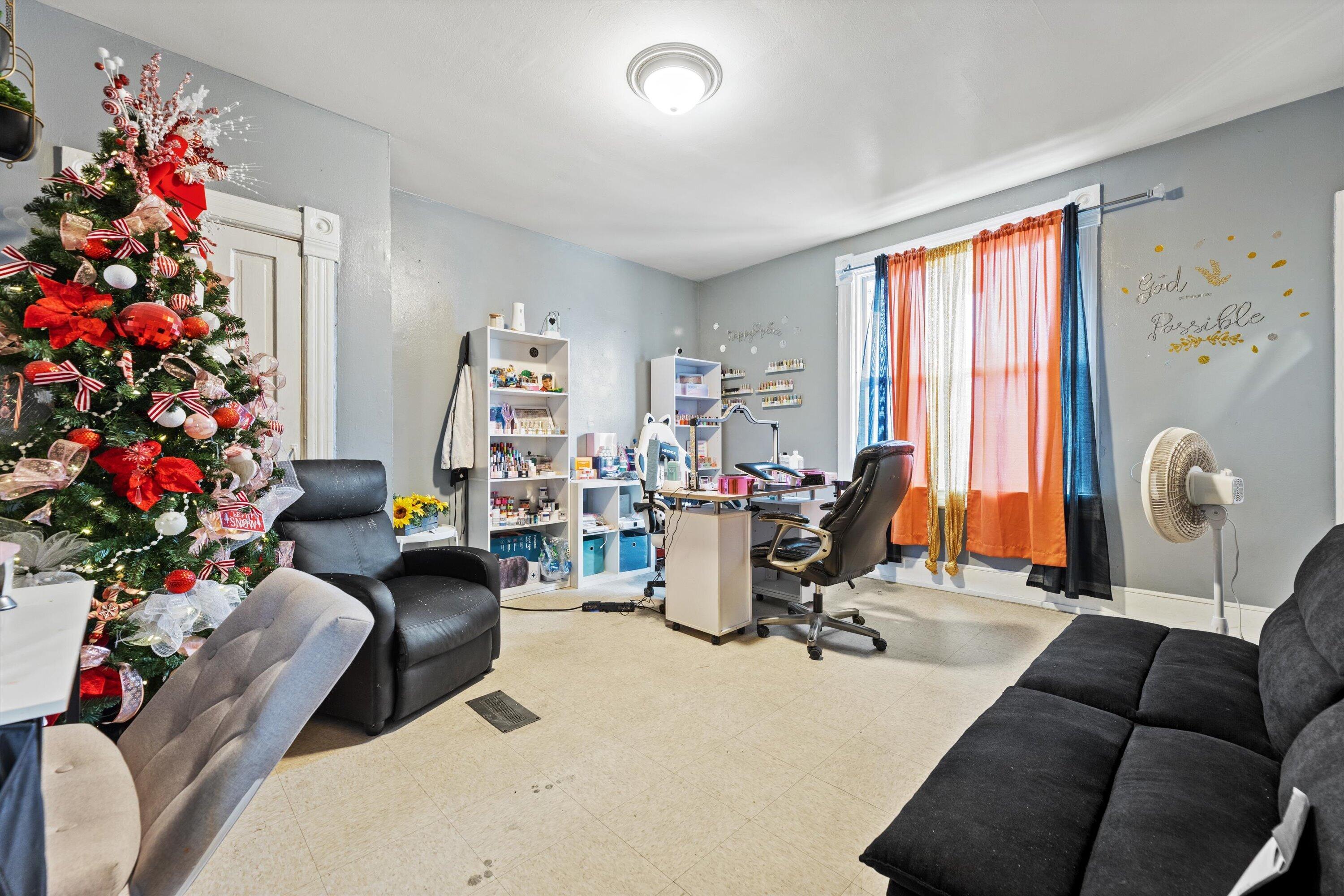 2033 South 16th Street Milwaukee, WI 53204 - Photo 27 of 44 27-IMG_9207