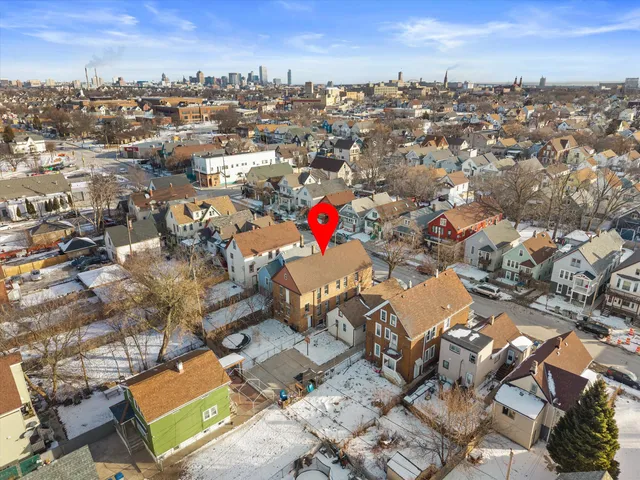 $224,900 | 2033 South 16th Street, Milwaukee, WI 53204