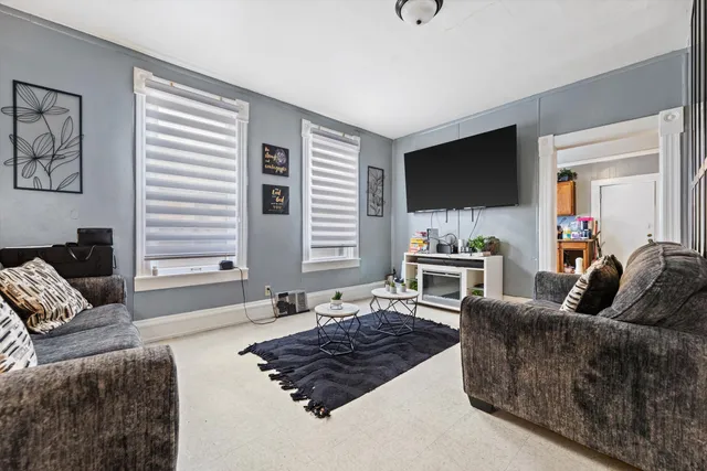 $224,900 | 2033 South 16th Street, Milwaukee, WI 53204