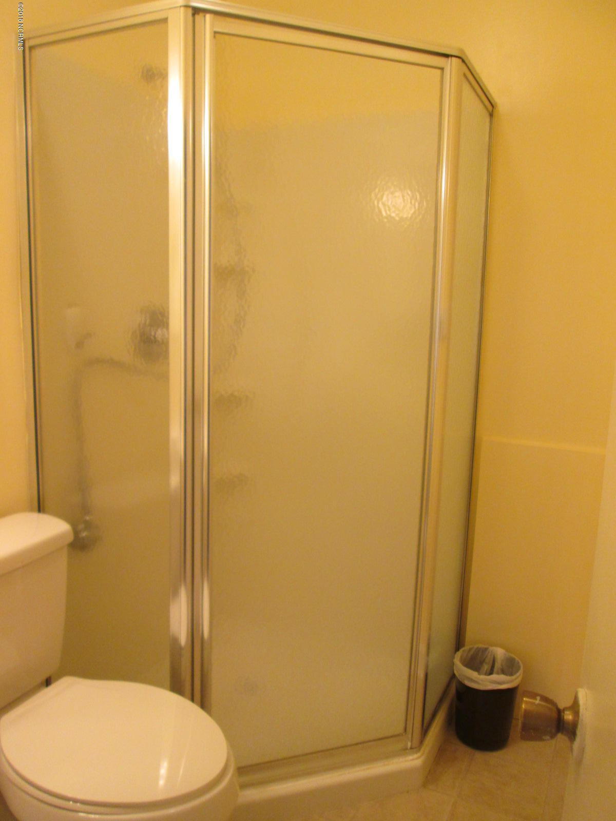 719 Fawn Road Ayden, NC 28513 - Photo 24 of 44 Fawn corner shower